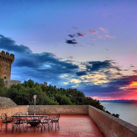 Castello Di Populonia Villa A Mare Kültér fotó