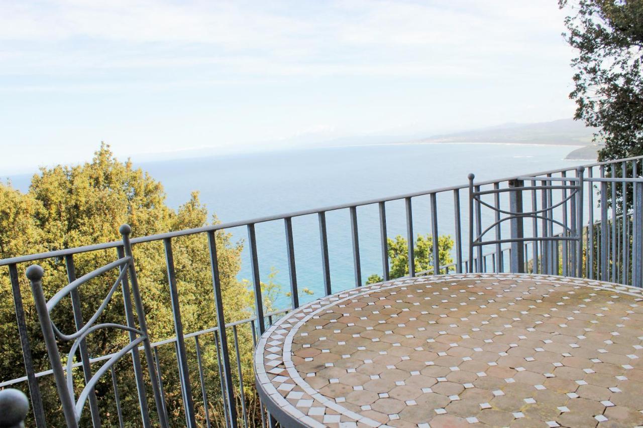 Castello Di Populonia Villa A Mare Kültér fotó