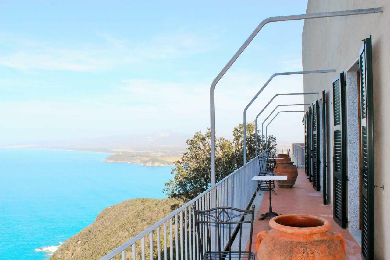 Castello Di Populonia Villa A Mare Kültér fotó