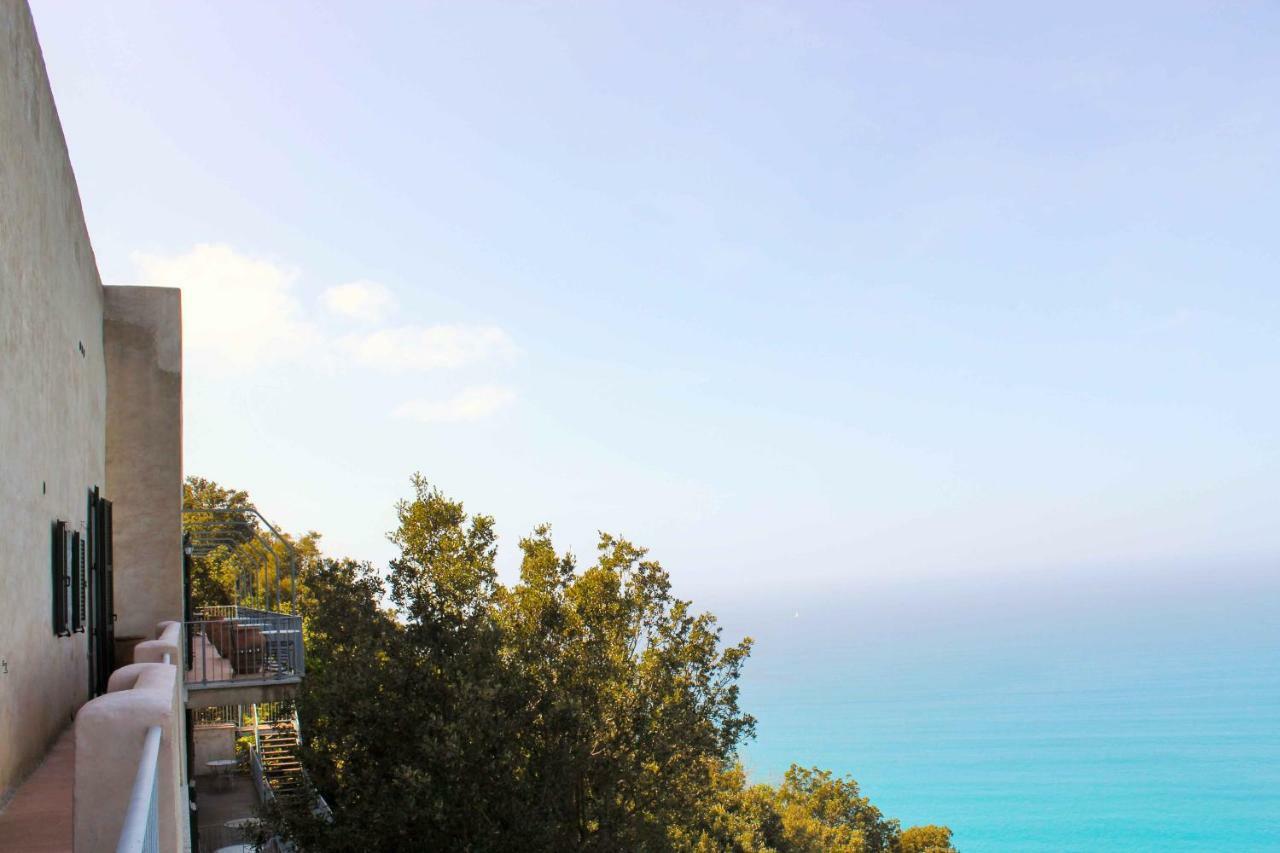 Castello Di Populonia Villa A Mare Kültér fotó