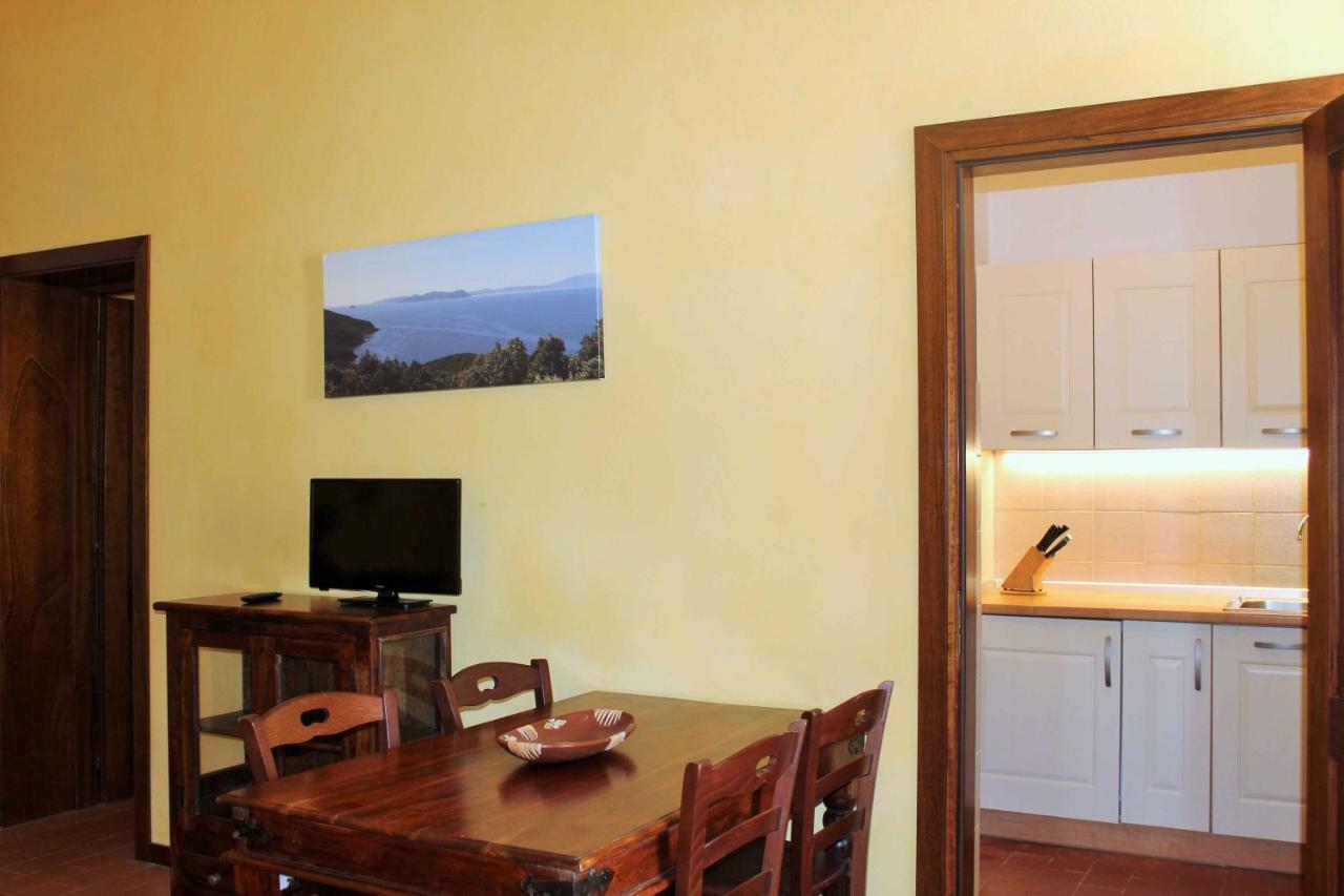 Castello Di Populonia Villa A Mare Kültér fotó