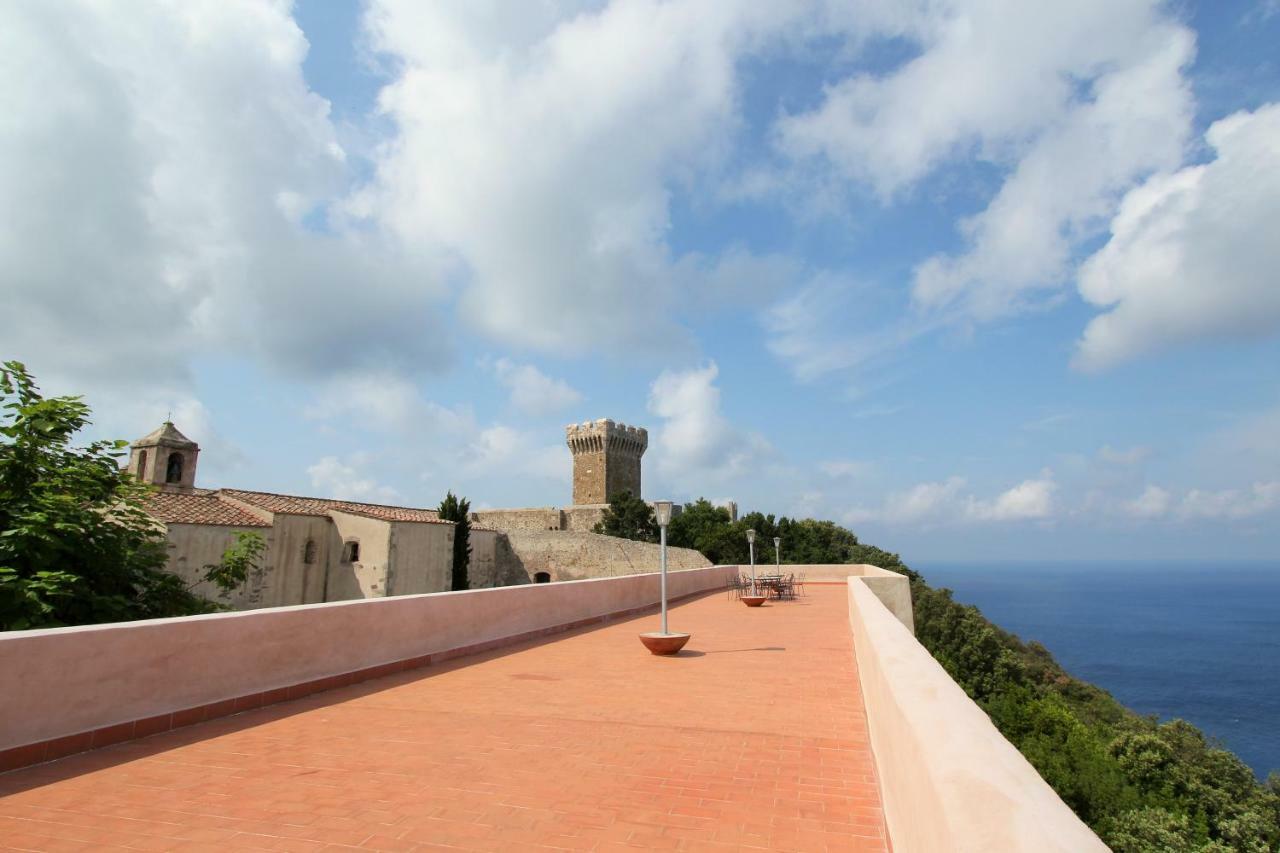 Castello Di Populonia Villa A Mare Kültér fotó