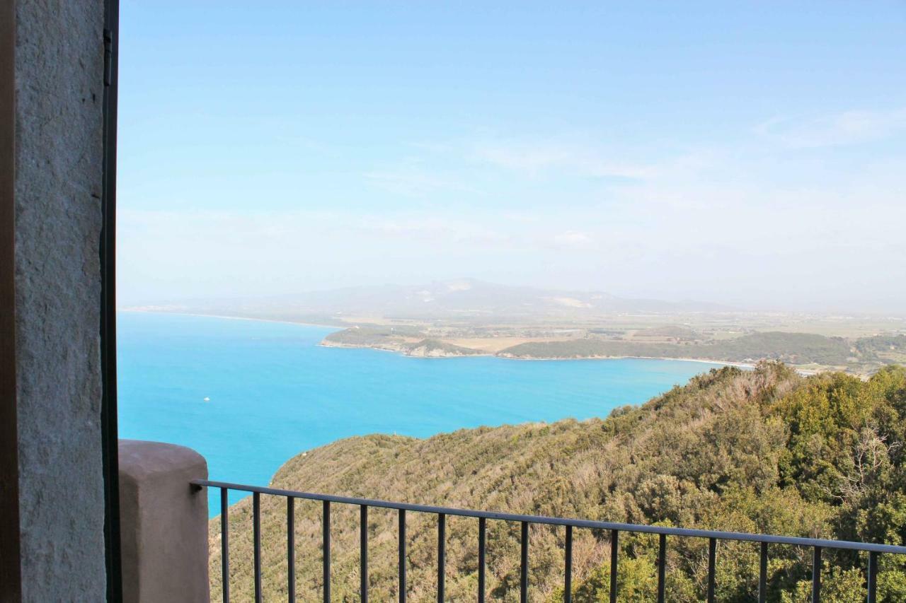 Castello Di Populonia Villa A Mare Kültér fotó